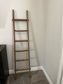 Wood ladder decor