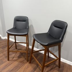 Life’s tired Raffael 30-inch Black Faux Leather Bar Stool (Set of 2)