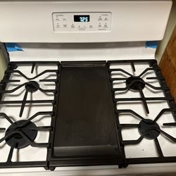 White Ge General Electric Stove 