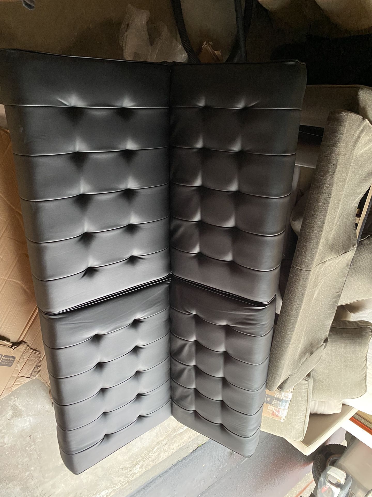 Black Faux Leather Futon Sofa Couch Bed - FREE DELIVERY 🚚🛋