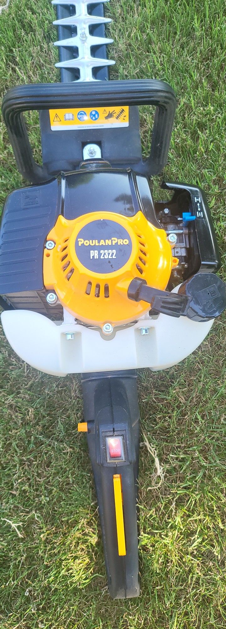 Poulan Pro PR2322 22Inch 23cc 2 Cycle Gas Powered Dual Sided Hedge