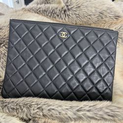 Chanel Pouch 