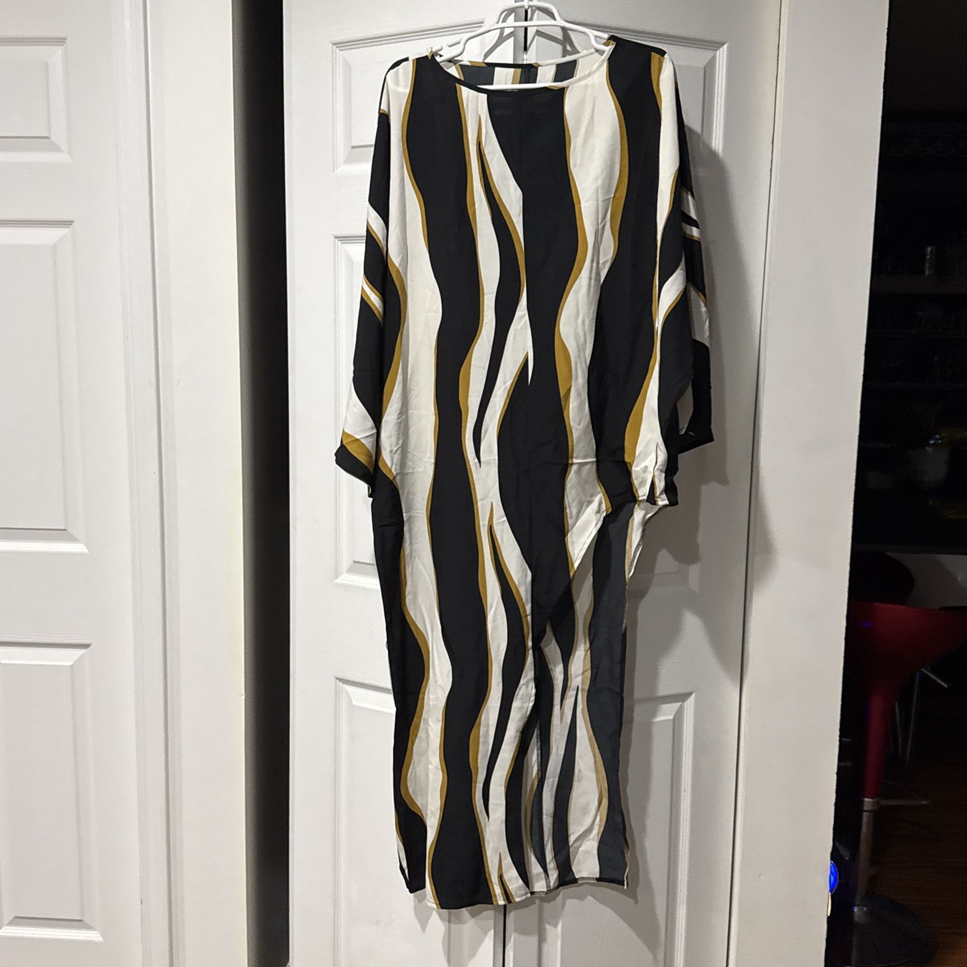 Woman’s Dress XL