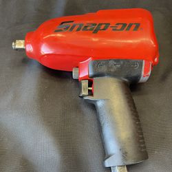1/2” Snap-On Air Impact Wrench (MG725)