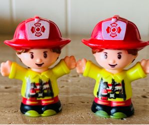 Lot of 2 Fisher Price Little People Figure Firefighter Fireman Girl 2016 Action