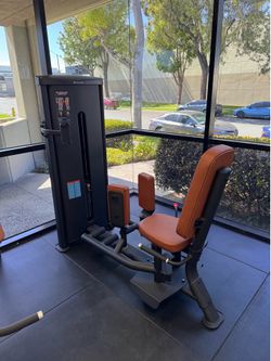 Like-New Commercial Gym Equipment - Showroom Demo Units