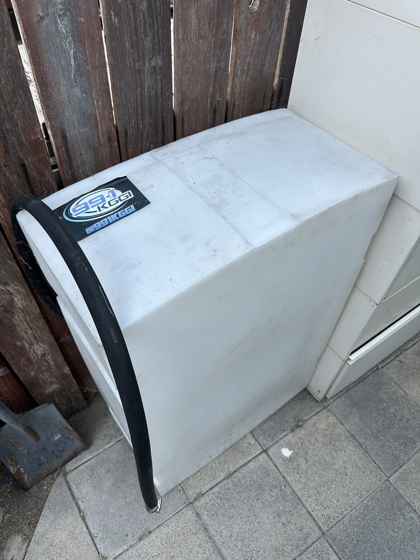 Water tank 