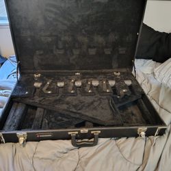 Road Runner  Multi Guitar Case Holder 