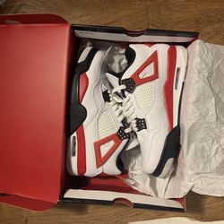 Jordan 4