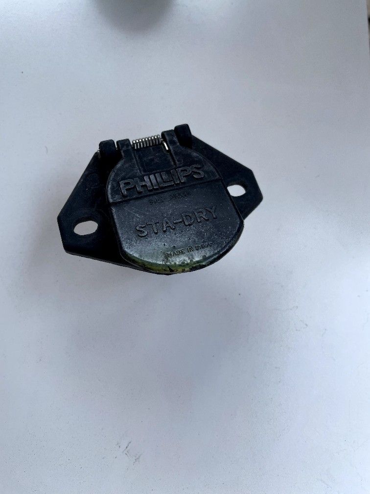 Trailer Light Connector