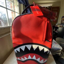 Sprayground Shark Central Holdin Down The City DLXSV Backpack🎒