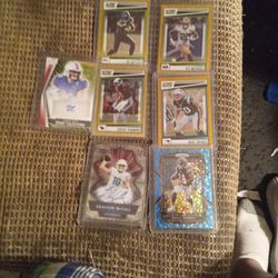 Football Card Lot NUMBERED And AUTOGRAPH LOT