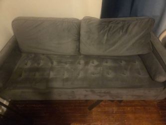 N I ce little couch