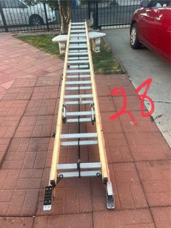 Escalera de 28 pies de fibra de vidrio perfectas, cond