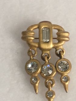 BROOCH Gold Tone rhinestone beautiful brooch