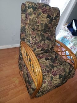 Recliner chair