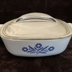 Vintage 1958 Corning Casserole Dish With Fin Lid