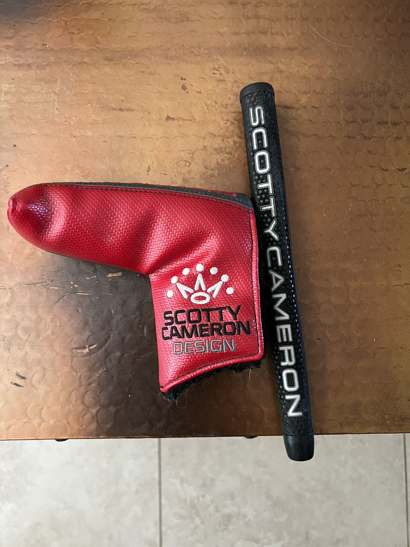 Scotty Cameron Headcover & Grip