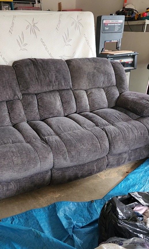 Recliner Couch Good Condition