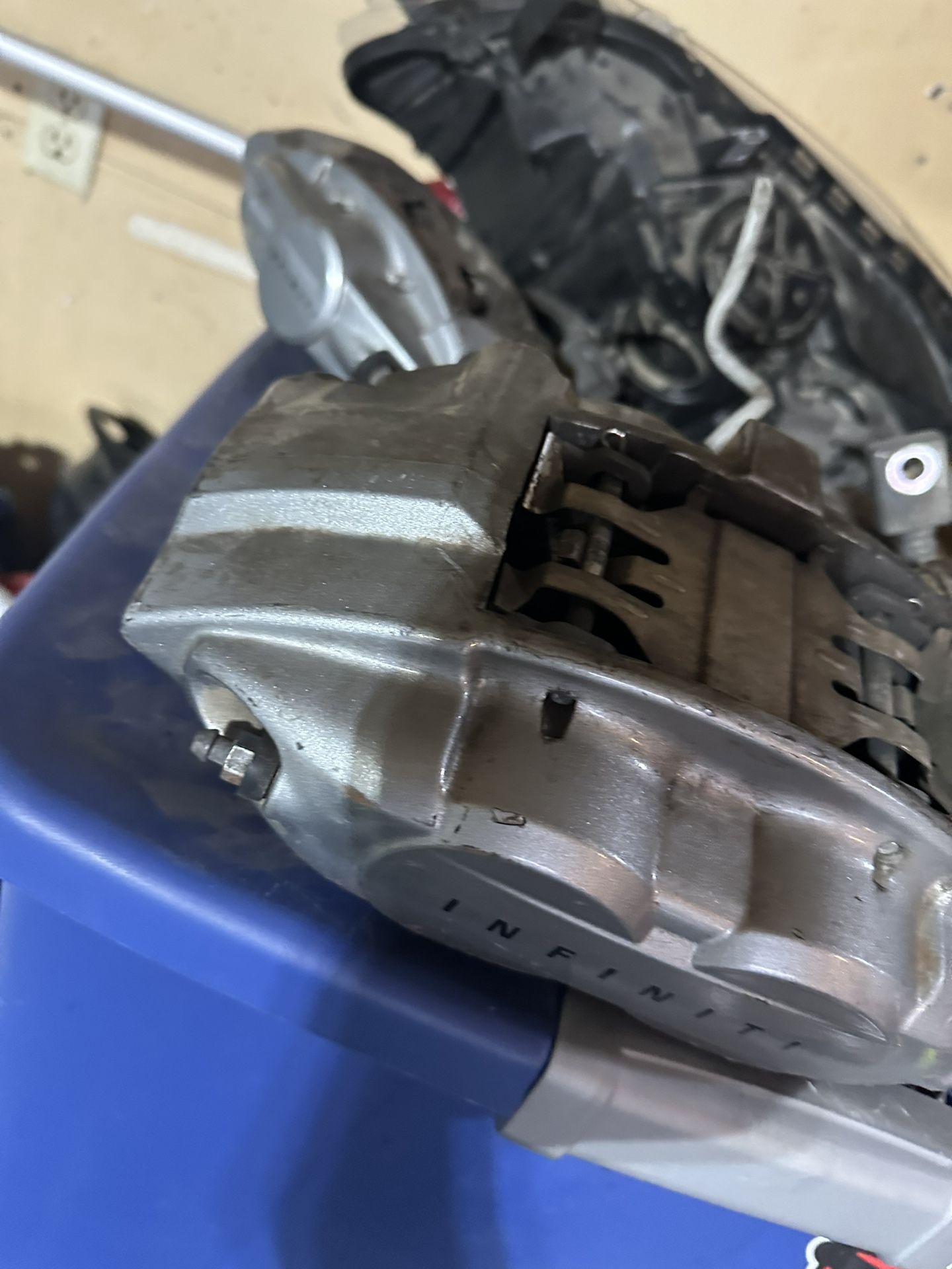 Infinity Calipers