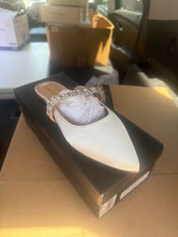 Sandles size 11