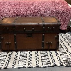Vintage Trunk Chest 