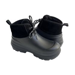 NEW UGG Women’s Tasman X-Lace Boots Size 9 Waterproof  Fleece Lined Rain / Snow Boots