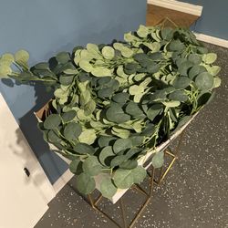 Eucalyptus Garlands & Loose Eucalyptus Leaves