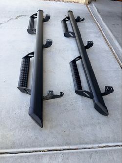 Toyota 4 Runner OEM Predator Tube Steps - 2024 (Excellent Condition)