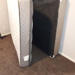 Complete Queen Bed Set - Mattress, Box Spring & Frame (Low Use)