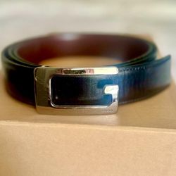 Gucci Reversible Leather Belt Authentic In Excellent Condition Fits Size 30” to 34”