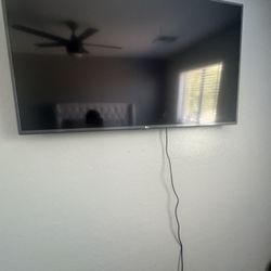 LG TV