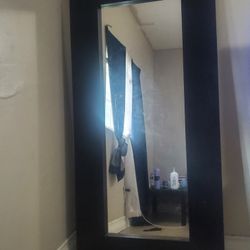 Stand Up Mirror 