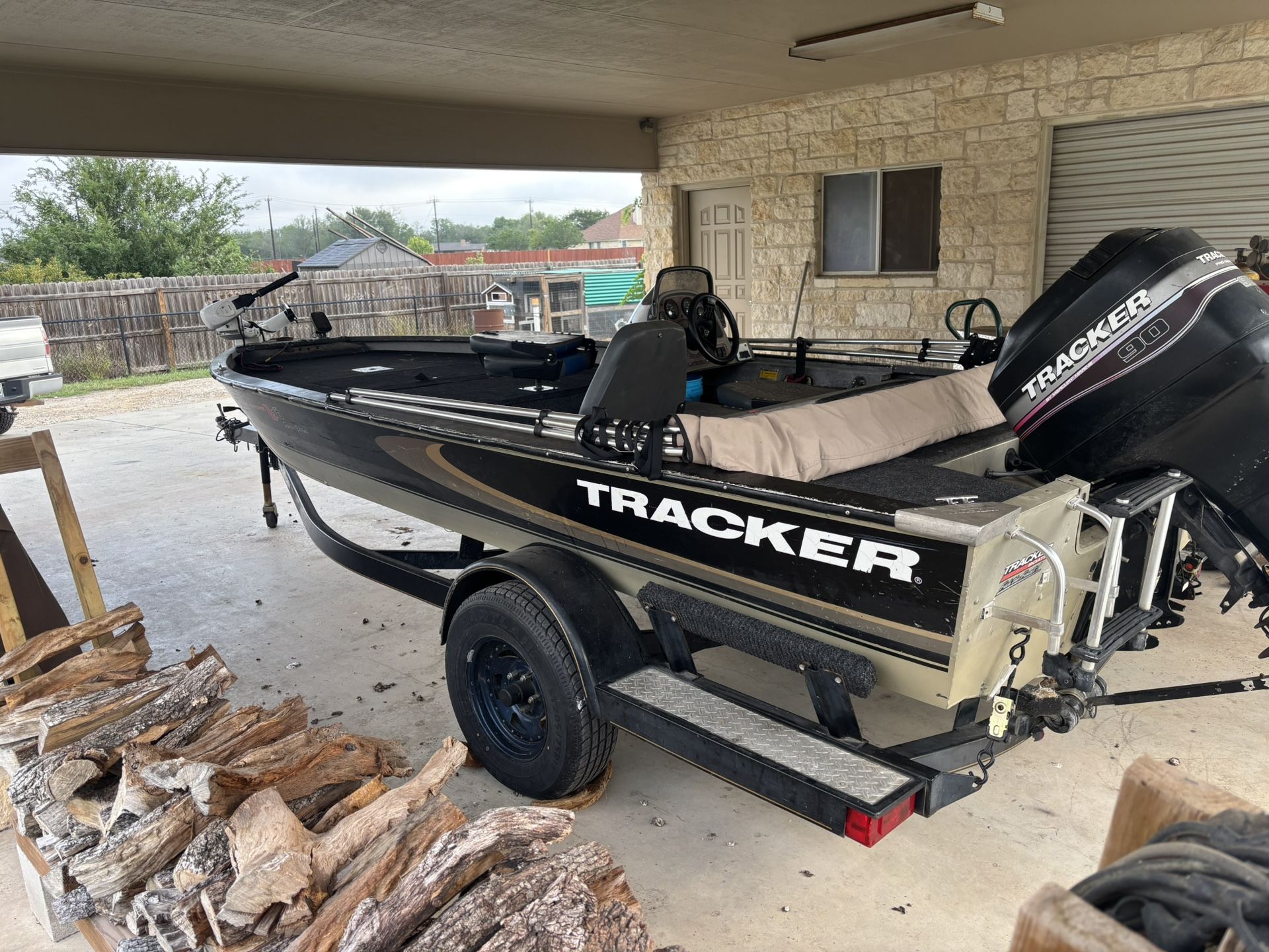 Tracker boat