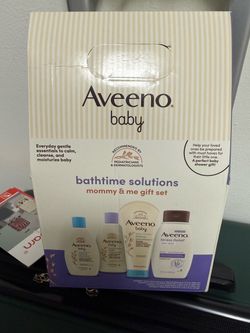 Aveeno Baby Bathtime Solutions Mommy & Me - Set de 5 piezas de regalo para mamá, jabón para bebés y champú, baño calmante, loción hidratante diaria y