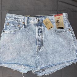 Women’s Levi’s 501 Shorts