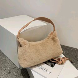 Good Condition Fur Bag Very Nice Bag 🤩