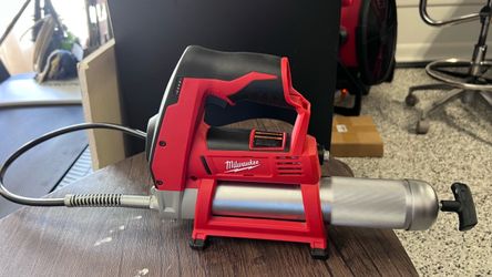 Milwaukee grease gun