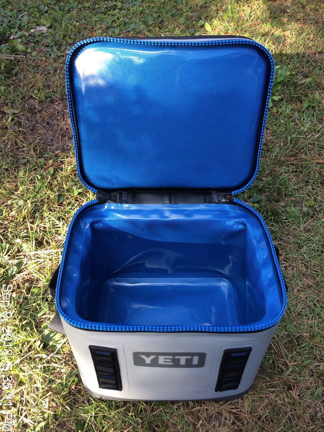 YETI Flip Hopper 8 Portable Soft Cooler for Sale in Charlotte, NC - OfferUp