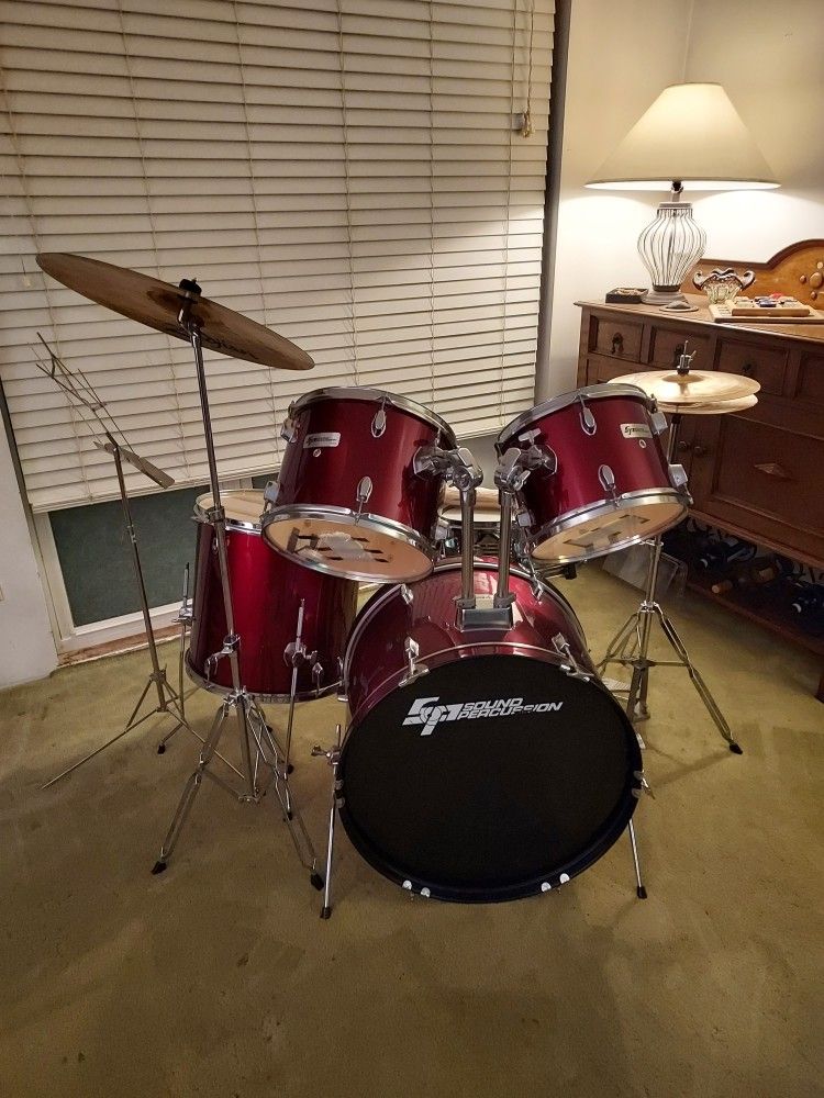 SOUND PERCUSSION DRUNSET W/ ZILDJIAN SYMBOLS