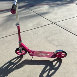 Razor A5 Lux Kick Scooter - Pink - Large 8" Wheels, Foldable, Lightweight 