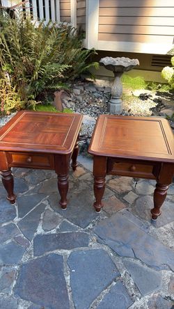 Pair of Pine  End Tables w Drawers