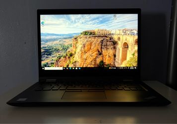 Lenovo ThinkPad Yoga 370 2-in-1 Touch Laptop (16GB RAM / 256GB SSD) + Pen & Charger