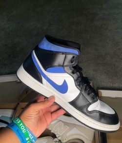 Jordan 1s Mid