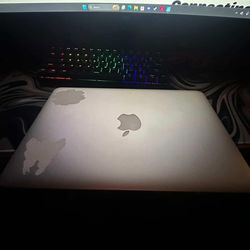 APPLE MacBook Air Laptop