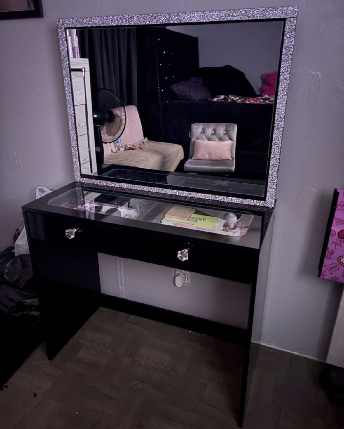 Glam Vanity