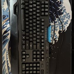 Logitech G910 Orion Spark RGB Mechanical Gaming USB Keyboard Tested Works Great!