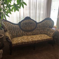 Antique Victoria French Sofa Beautiful Carved Roses For In Beaumont Ca Offerup