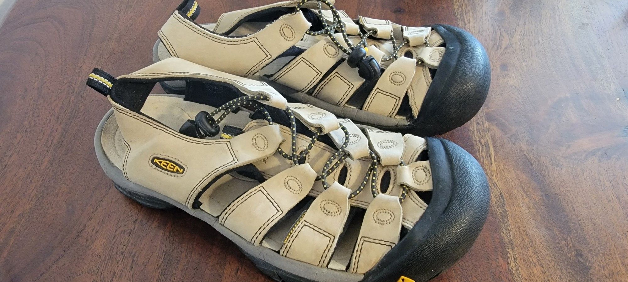 Women's KEEN Newport sandals Size 9