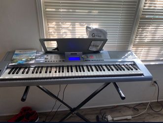 YPT-370 61-KEY PORTABLE KEYBOARD Yamaha